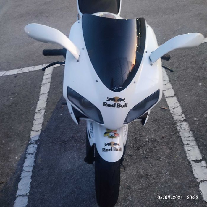 Vendo mota Megelli 125 cc
