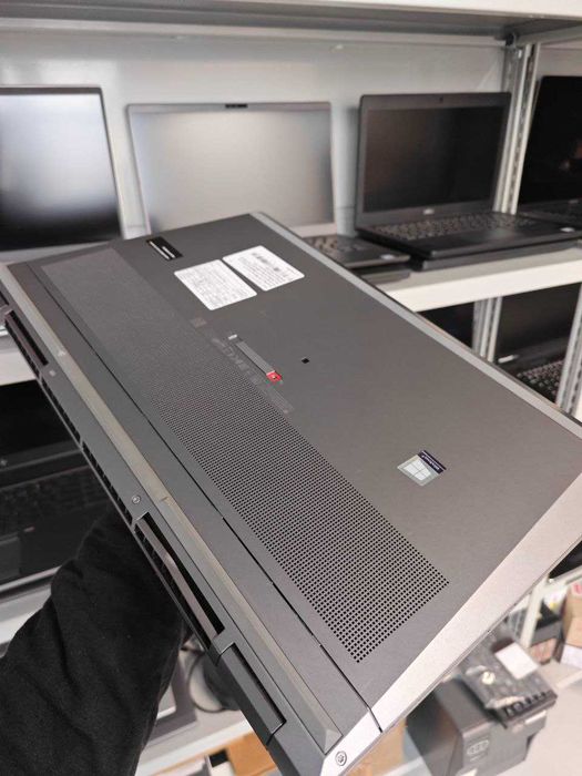 Потужний HP ZBook Fury 17 G7 •RTX 3000•i7-10850H•16GB DDR4•512GB SSD