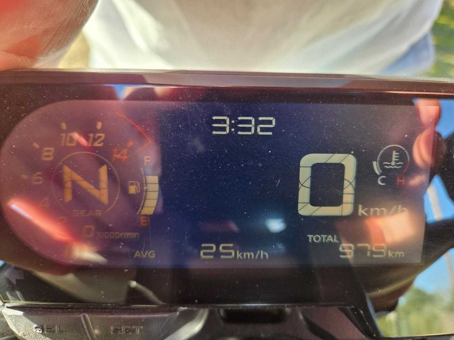 Mota como nova sempre de garagem