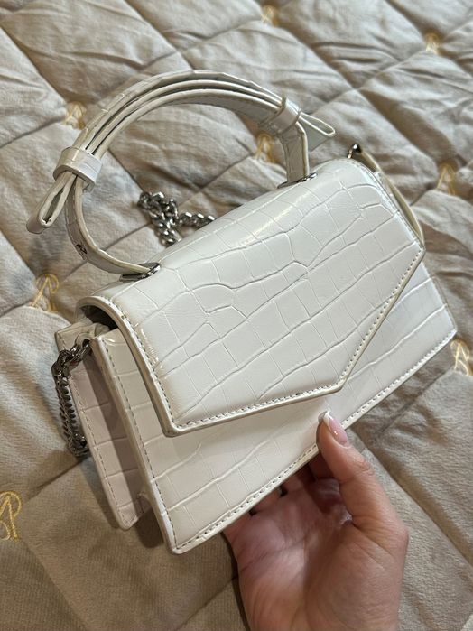 Сумка Zara жіноча біла