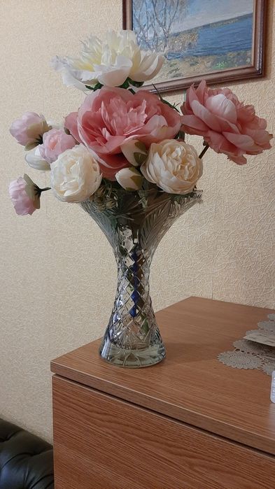 Ваза для цветов хрусталь, стекло