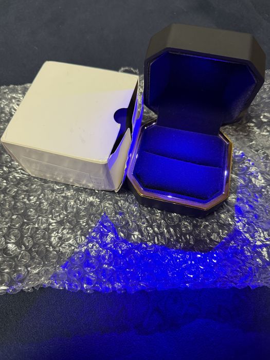 Коробочка з Підсвіткою для Каблучки