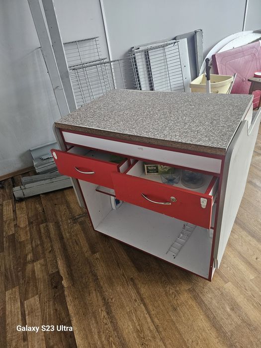 Кассовий прилавок.