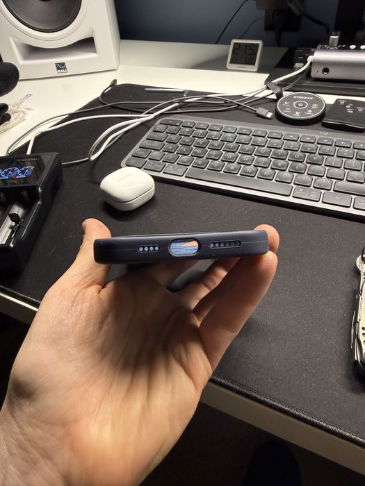 Iphone 16 pro max oryginalne etui granatowe