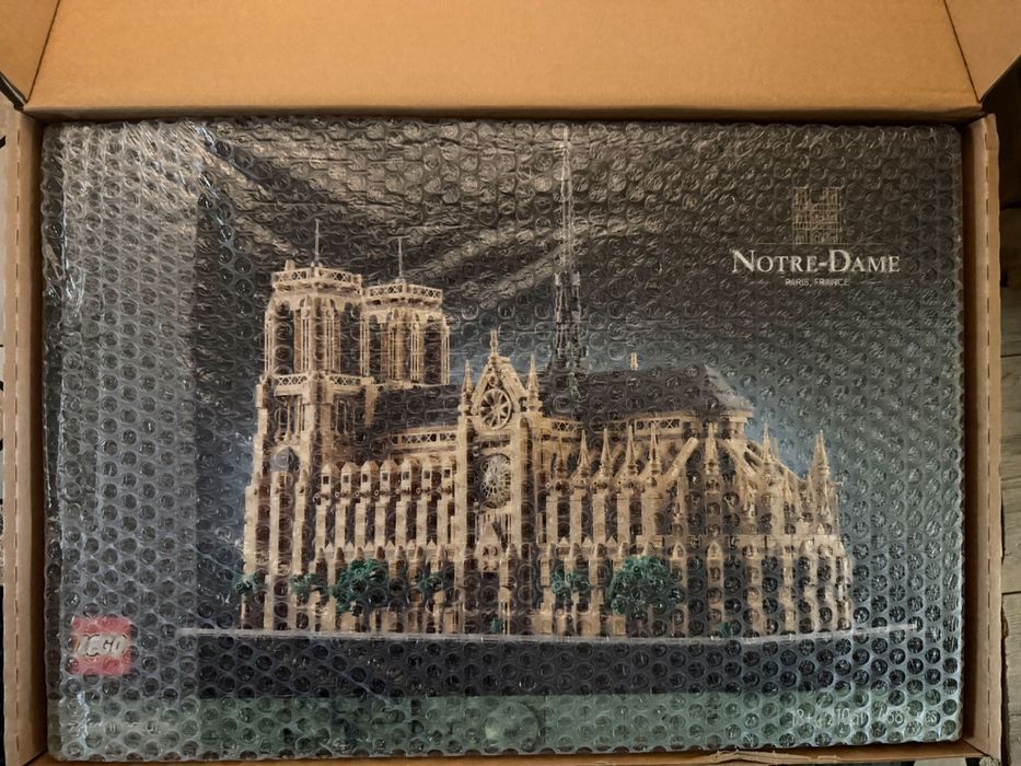 LEGO 21061 Architecture - Notre-Dame