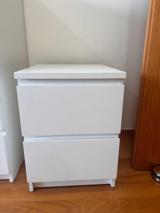Cómoda Malm - 2 gavetas