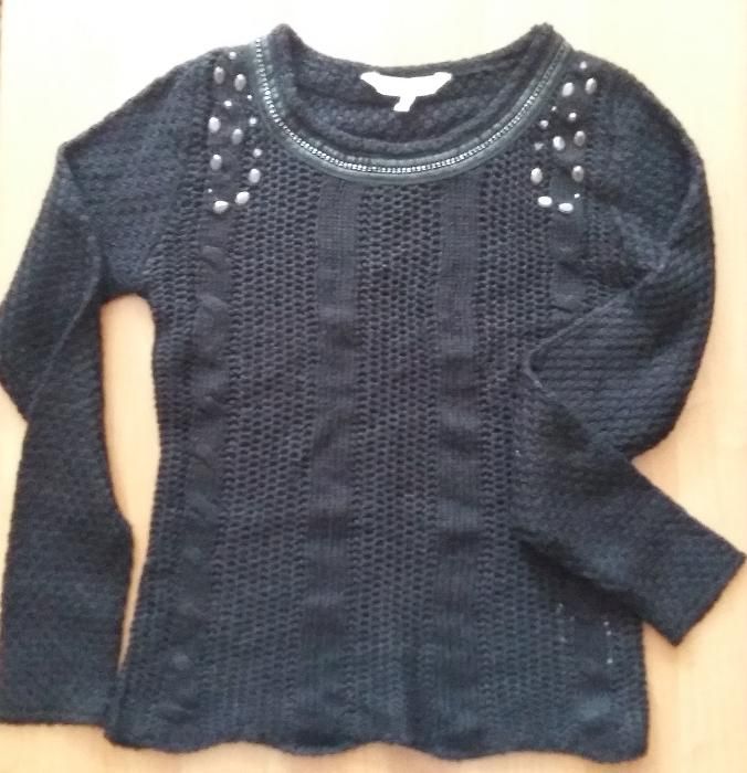 Sweter z cyrkoniami i dżetami, C&A