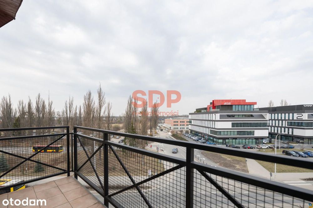 2 pokoje, balkon, winda