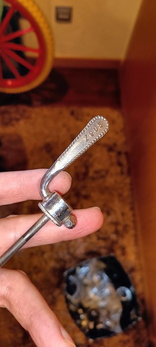 Aperto rápido ZEUS para roda bicicleta