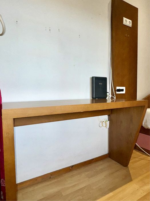 Mobília Quarto Solteiro Completa – 700€ Neg.