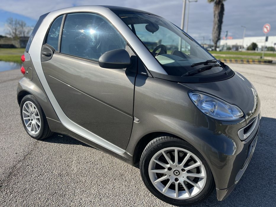 Smart Fortwo 1.0 MHD 71 de 2011 com apenas 76000 kms