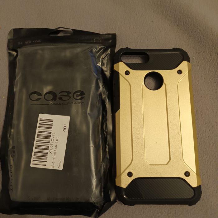 Etui na telefon  / Nowe