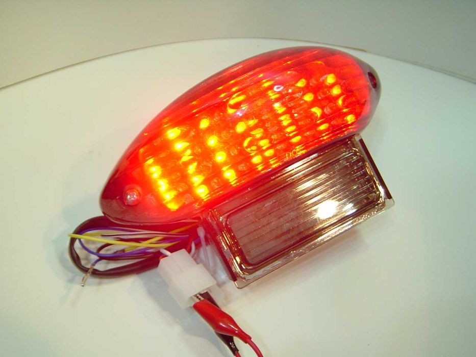 Farolins traseiros LED com piscas Suzuki Hayabusa 99-07