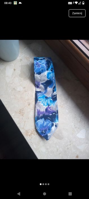 Krawat w kwiaty kolory niebieskie