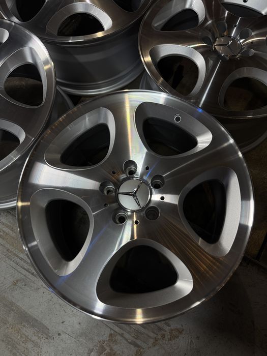 диски r17 5x112 ET37 8j ЦО66.6 brabus