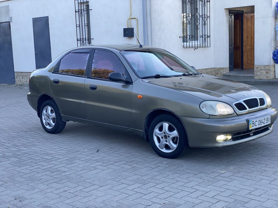 Продам  хорошу автівку в гаронму стані