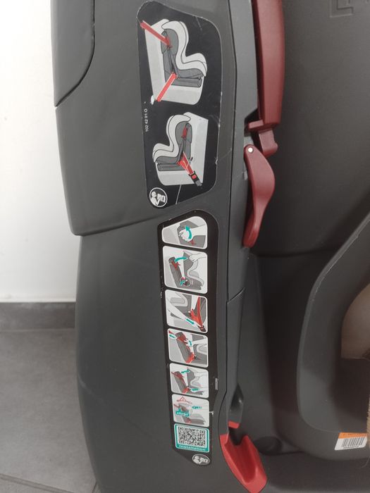 Sprzedam fajny fotelik dla dziecka.