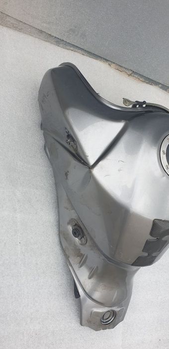 Паливний бак Suzuki V-Strom 650