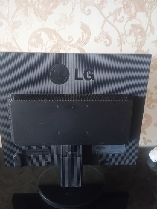 Монітор для комп'ютера