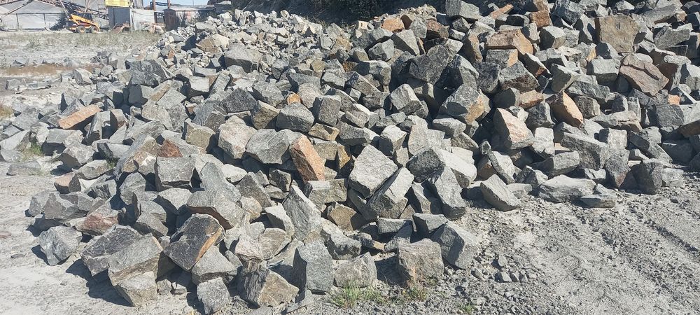 Камінь бутовий  гранітний