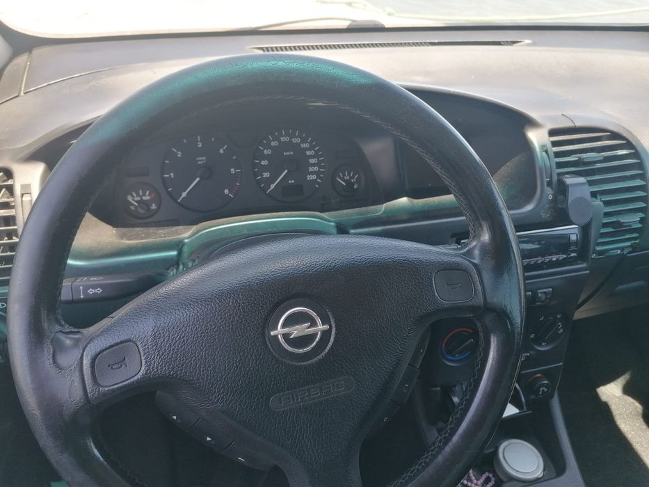 Opel Zafira A 2.0Dti (para despachar por estar parada)