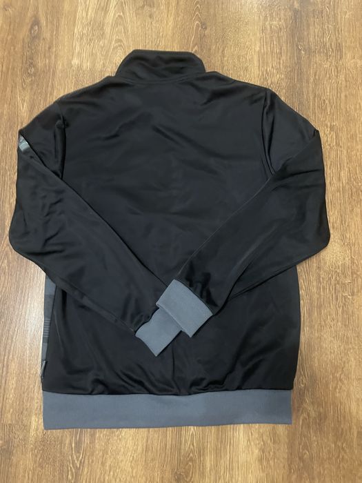 Кофта Everlast оригінал, розмір S — у відмінному стані, як нова