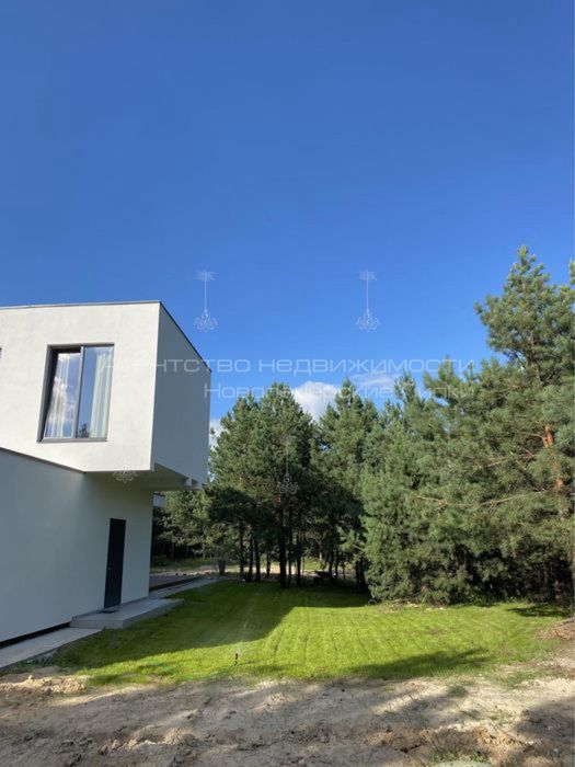 Аренда дома 300м2 в поселке Малютянка