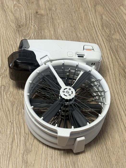 Drone  DJI Flip