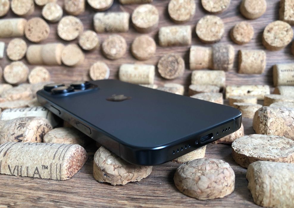 Apple iPhone 16 Pro 128Gb Black Titanium