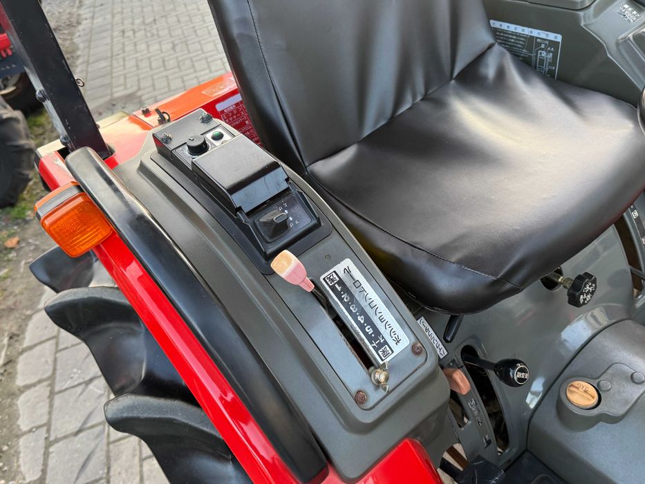 японський трактор/ міні трактор YANMAR F200 + фреза