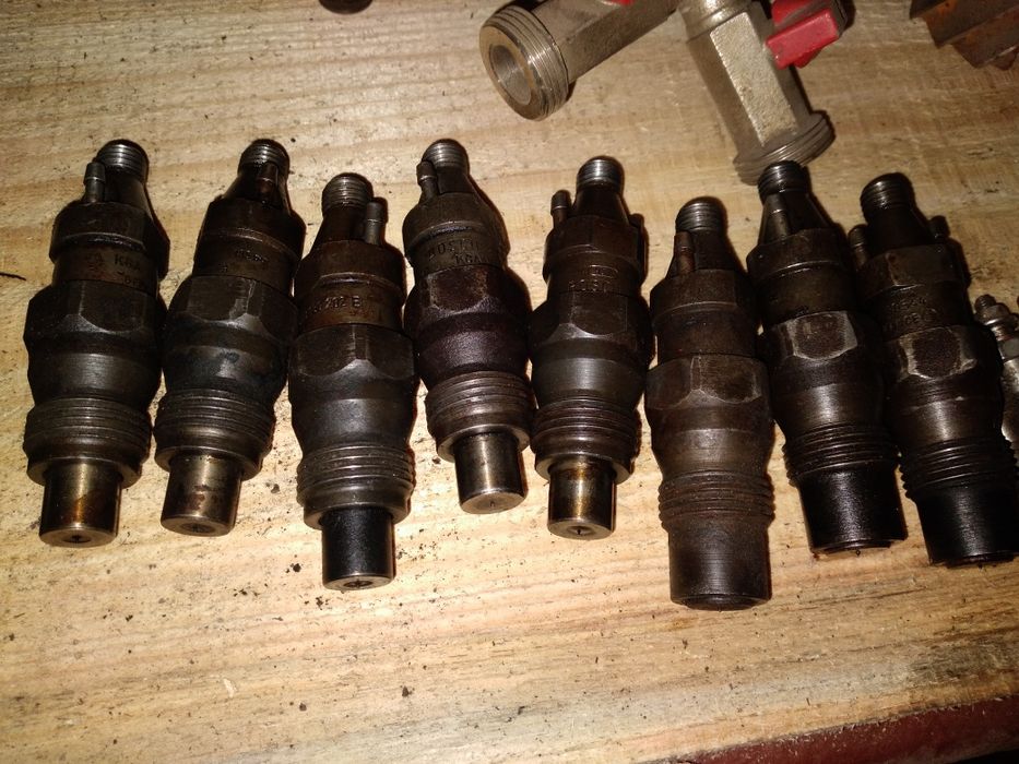 Форсунки нісан санні 1.7 ,рено 1.6