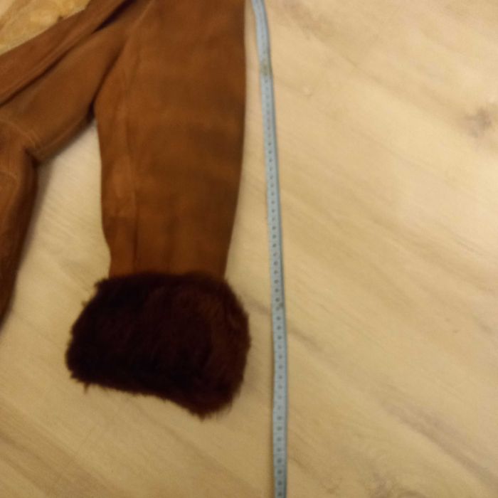 kożuch damski-młodzieżowy  r 34  do  1,50 wzrostu