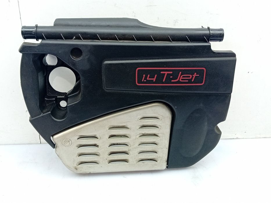 Cobertura do motor / blindagem superior do motor FIAT Tipo Sedan (356_