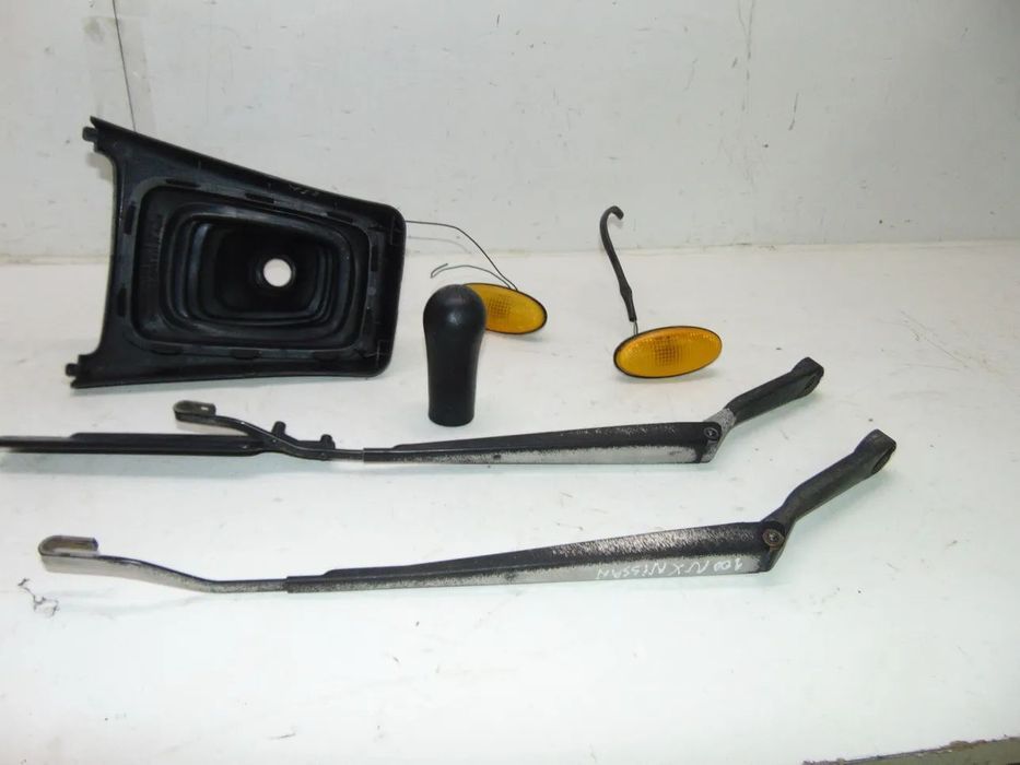 Nissan 100 NX fole/Punhos