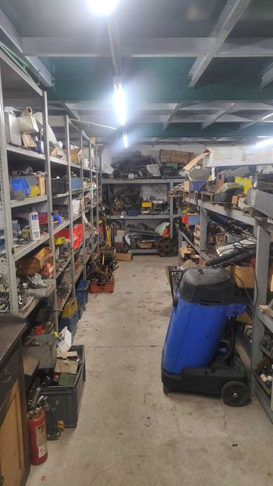 Lote de acessórios e peças para máquinas