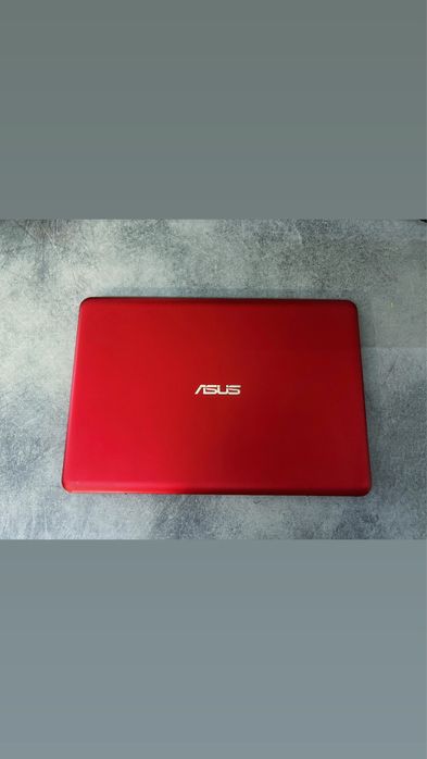 Laptop Asus EeeBook 11,6” Intel Atom lekki do szkoły notebook