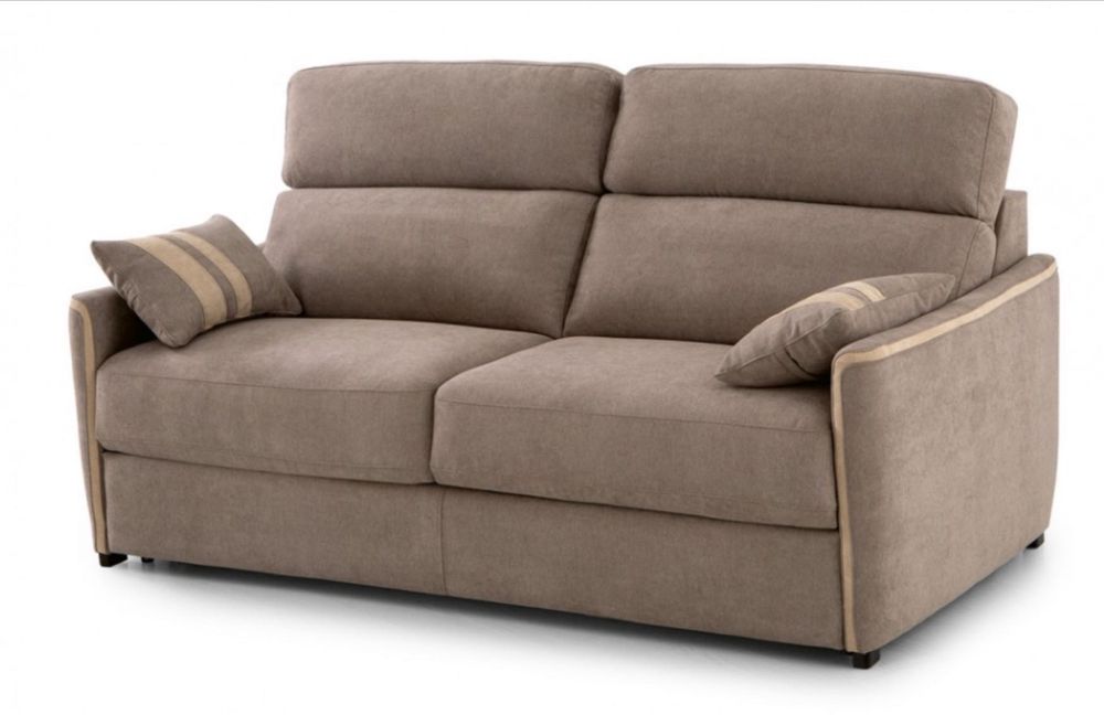 Sofá cama 3 lugares em estado novo