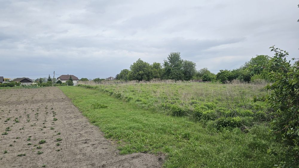 Ділянка 7 соток в БЕЗУГЛІВЦІ з підведеними комунікаціями