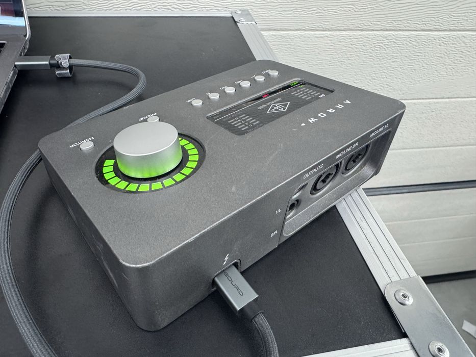 Universal audio Arrow okazja pluginy za 10 tys pln uad 2 najtaniej