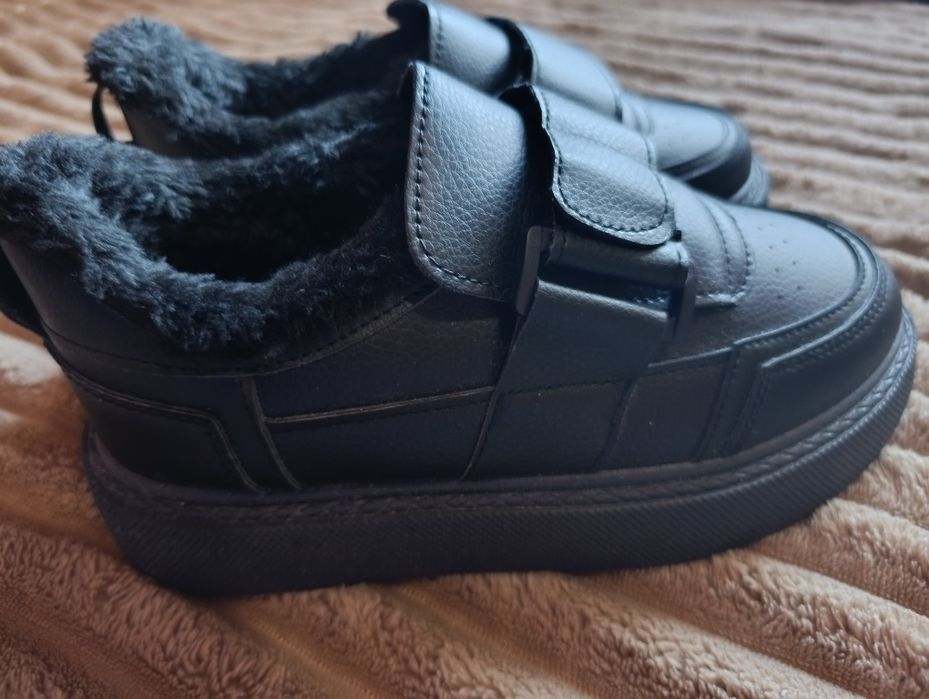Кросівки утеплені