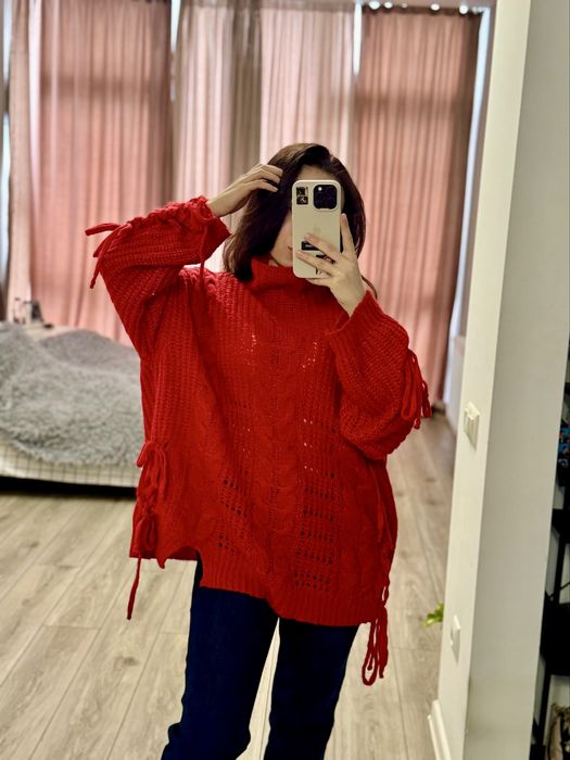 Стильний светр від Bershka