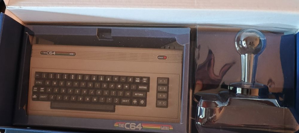 Commodore c64 mini ,bez joysticka