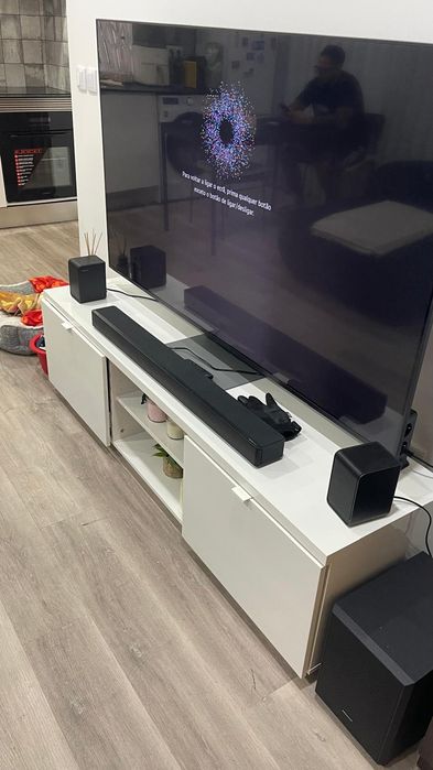 Móvel para TV com 2 gavetas