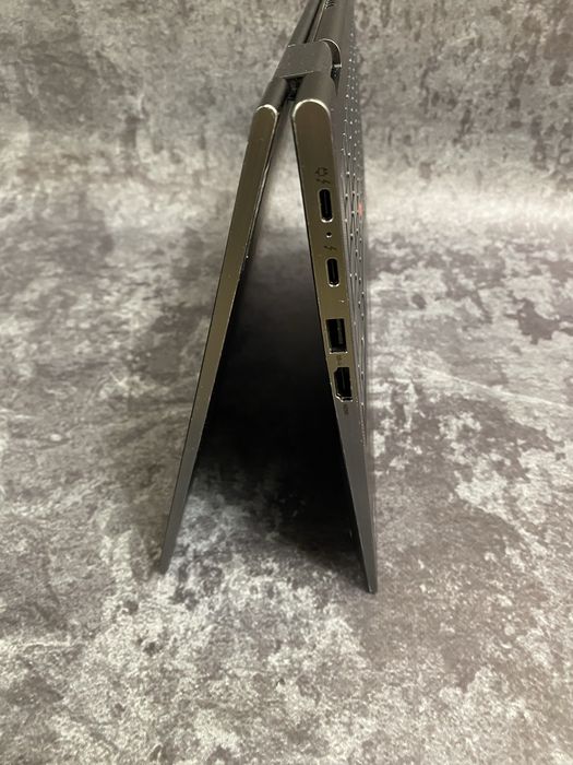 Lenovo ThinkPad X1 Yoga 6 Gen i7-1165G7 16Gb 512Gb UHD IPS 14” Xe 2Gb