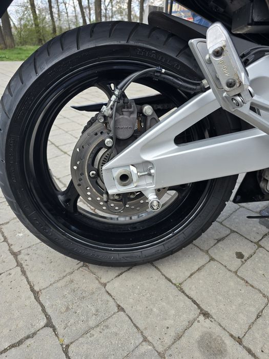 Suzuki gsr 600  15тис/км