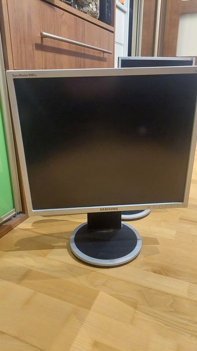 Monitor 6 szt. Samsung, Belinea