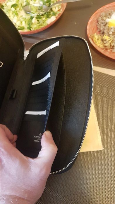 Продам портмоне клатч Louis Vuitton