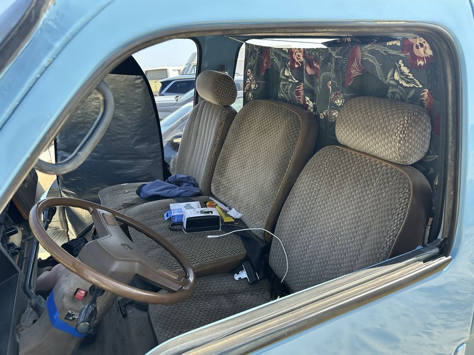 Legalizada - Bedford Seta Campervan