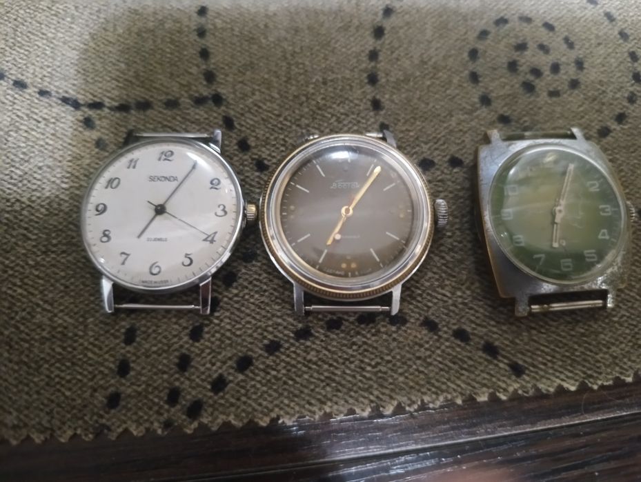 Наручний чоловічий механічний годинник