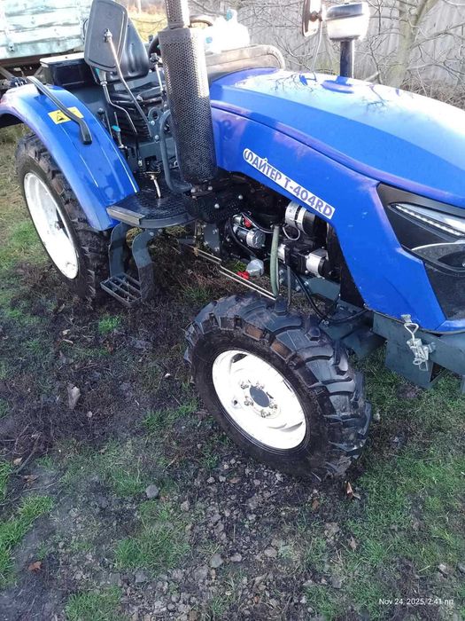 Мінітрактор Файтер Т-404RD із реверсом трактор